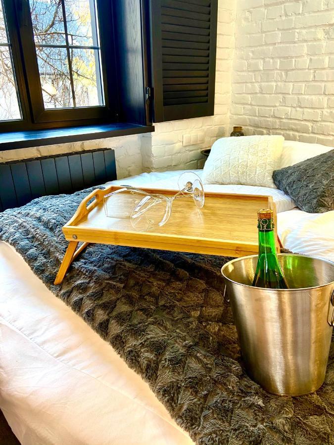 Romantic apartment on Andriivskyi Kiev Exterior foto
